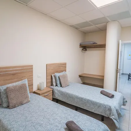 Apartment El Puente I- Airport 8,1k