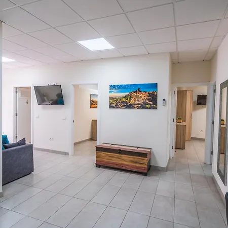 Apartment El Puente I- Airport 8,1k